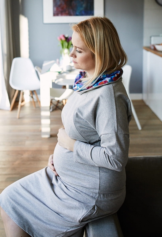 Těhotenské a kojící mikinové šaty šedé